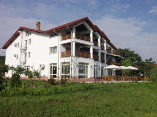 Hotel Wels Băltenii de Sus エクステリア 写真
