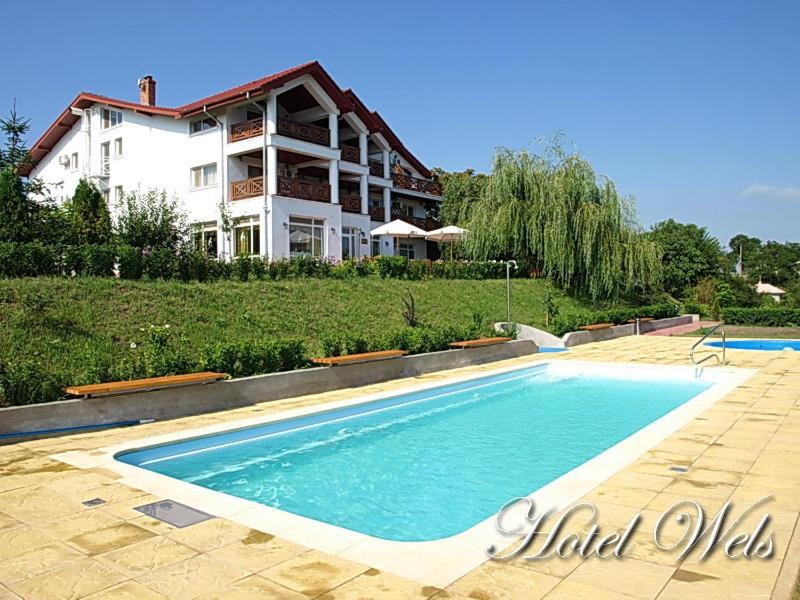 Hotel Wels Băltenii de Sus エクステリア 写真