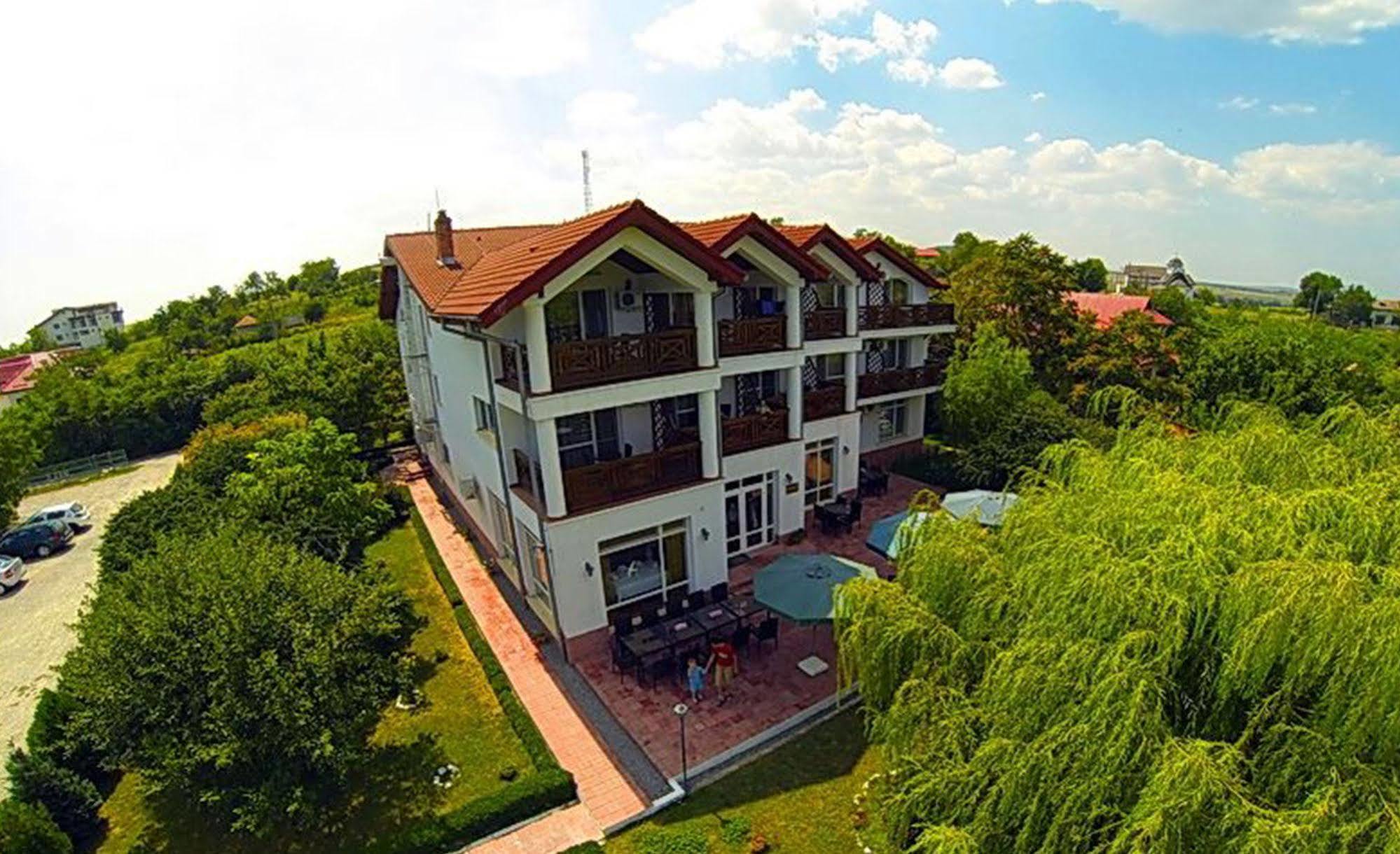 Hotel Wels Băltenii de Sus エクステリア 写真